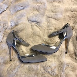 SILVER CLOSED-TOE POINTED PUMPS VELVET & METALLIC